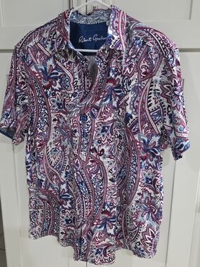 Robert Graham Short-Sleeve Paisley Button-Down Shirt in White, Blue & Pink